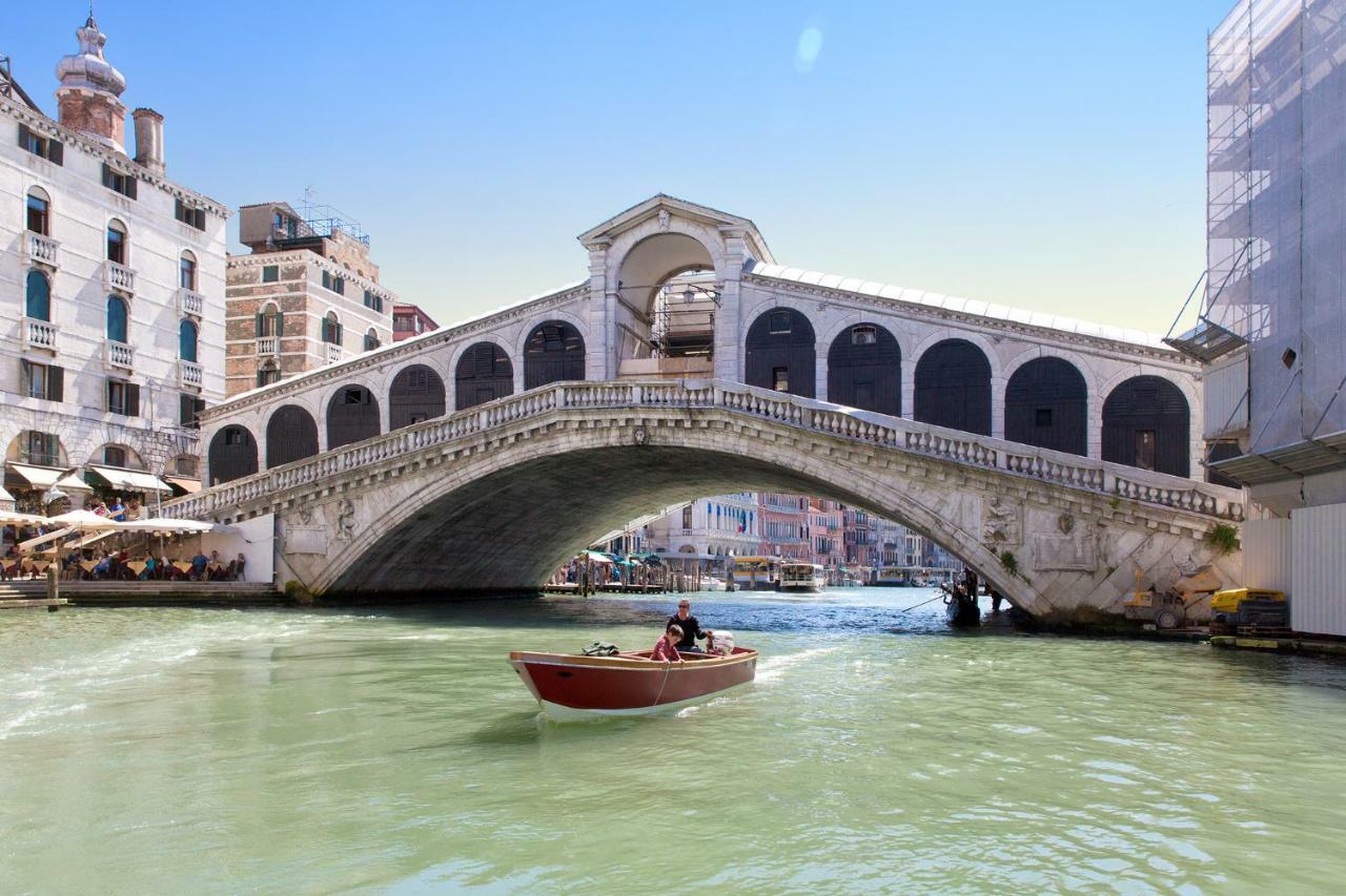 Biennale Ca Dario Apartment Venice Luaran gambar
